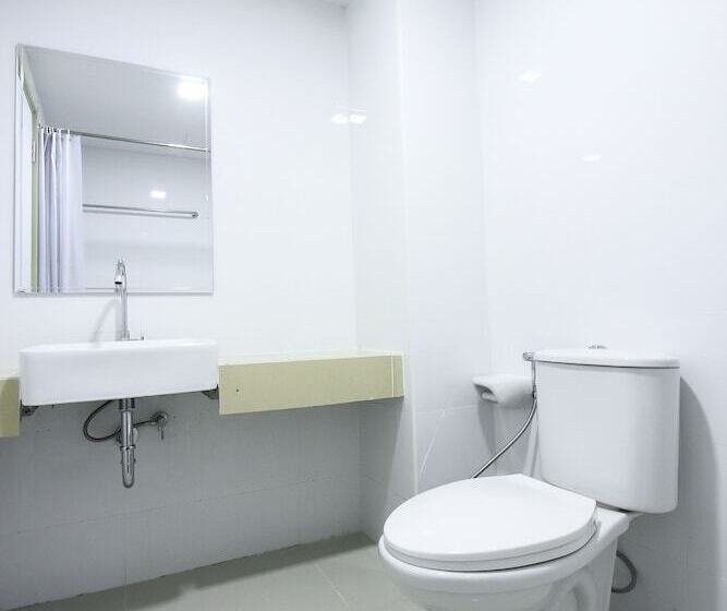 فندق Tara Residence By Oyo Rooms