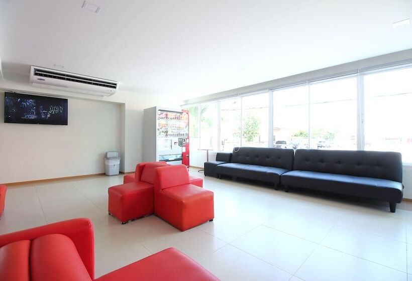 فندق Tara Residence By Oyo Rooms