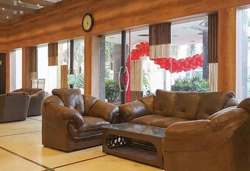 Fabhotel Prime The Hindustan Residency