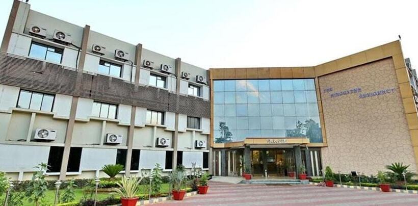 Fabhotel Prime The Hindustan Residency