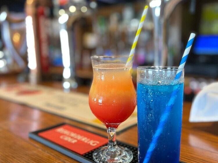 فندق The Poachers Country