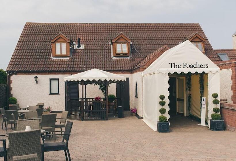 فندق The Poachers Country