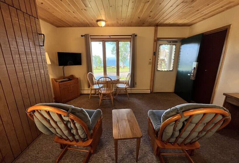 فندق Thomsonite Beach Inn