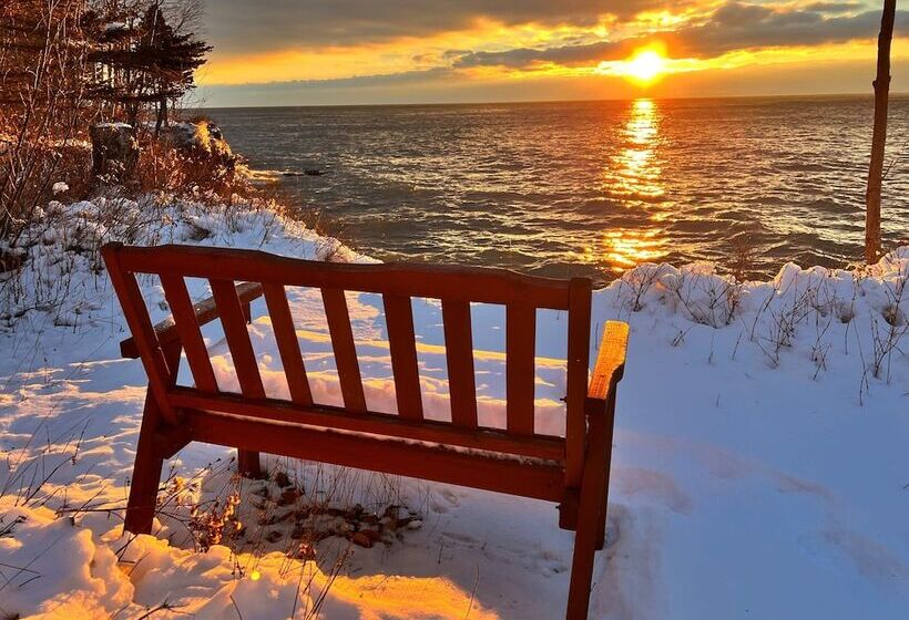 فندق Thomsonite Beach Inn