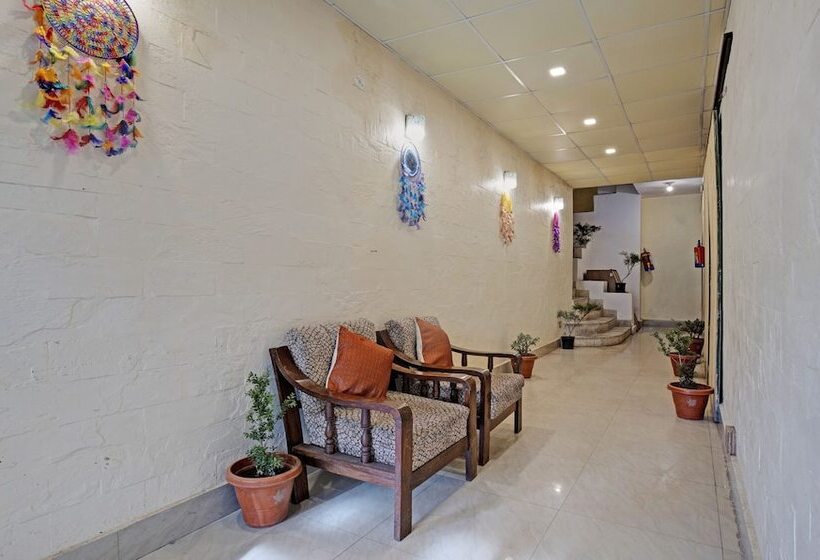 酒店 Treebo Kosmos Anamika, 1 Km From Nainital Lake