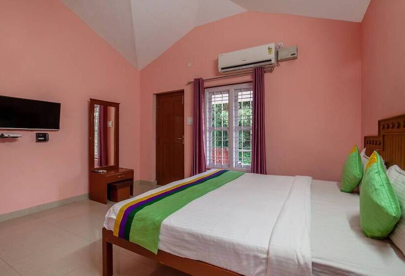 Hotel Treebo Yajna Comforts