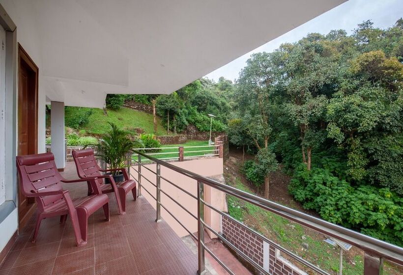 Hotel Treebo Yajna Comforts