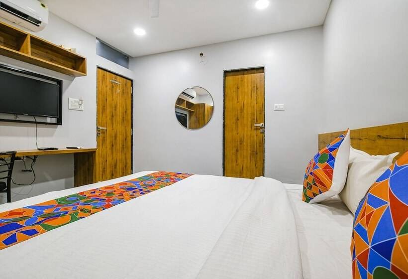 Fabhotel Unity Landmark