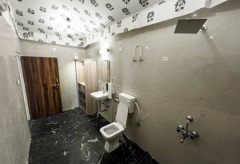 Отель Vanbagh Sariska Resort