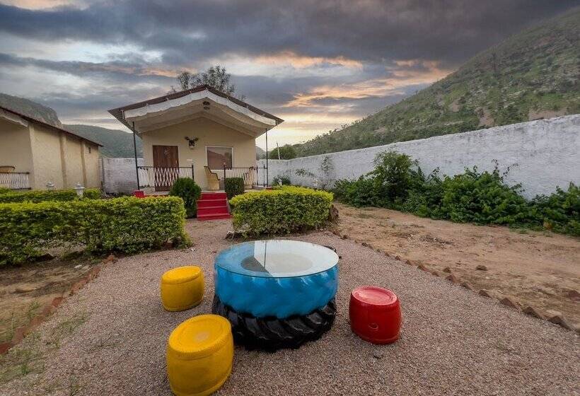 Отель Vanbagh Sariska Resort