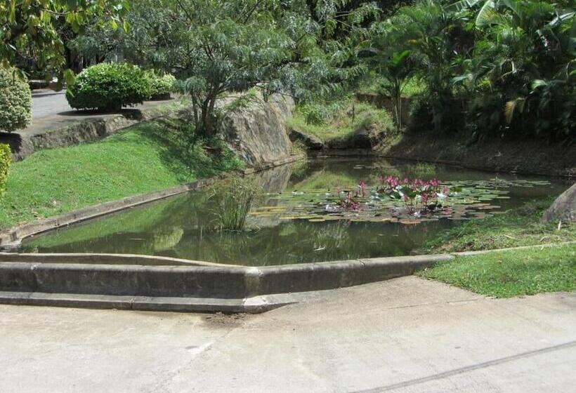 فندق Victoria Range Holiday Resort