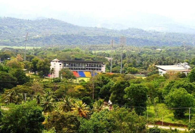 فندق Victoria Range Holiday Resort