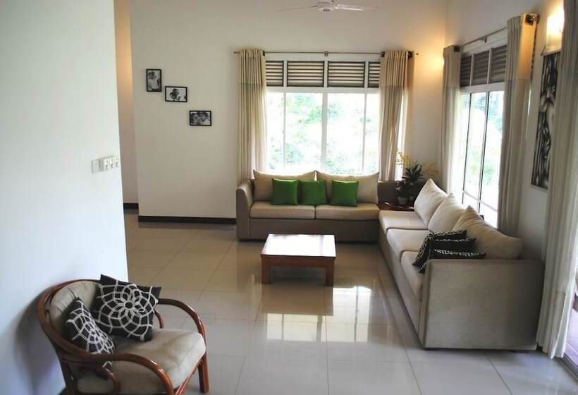 فندق Victoria Range Holiday Resort