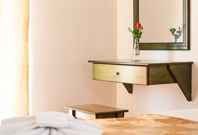 בית מלון כפרי Villa Cariatis