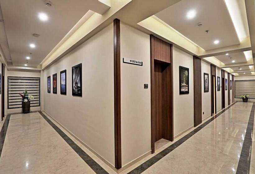 ホテル Vits Devbhumi