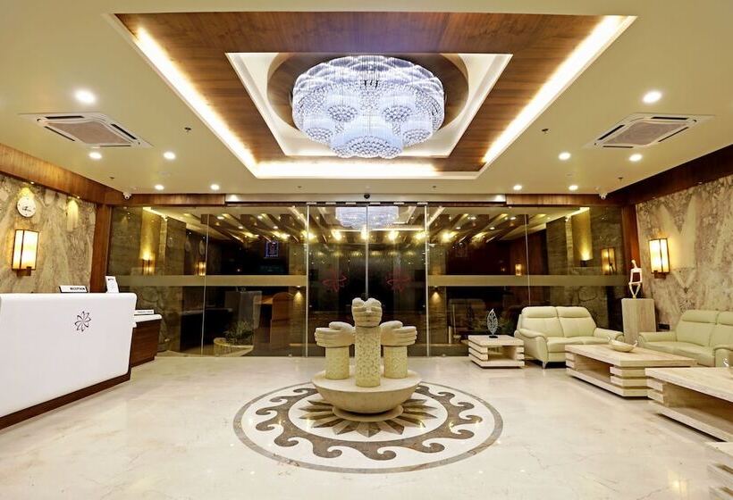 ホテル Vits Devbhumi