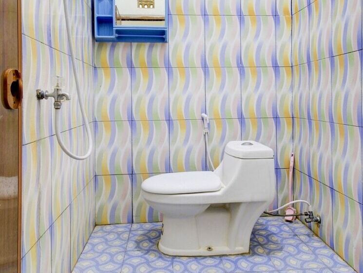 فندق Zeevanna Guest House Syariah By Oyo