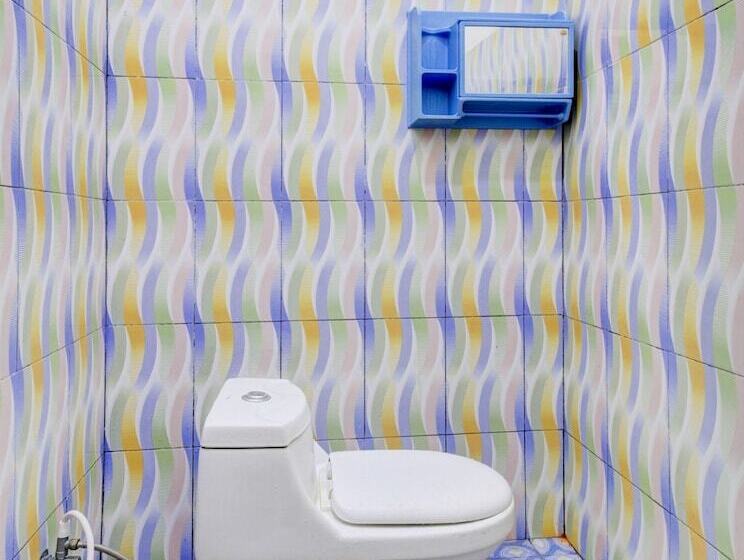 فندق Zeevanna Guest House Syariah By Oyo