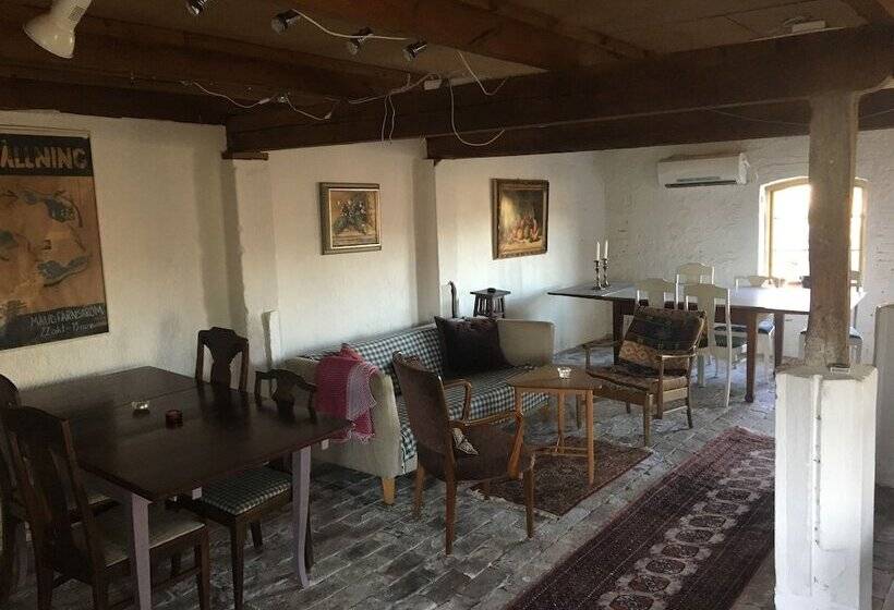 Körsbärsgården Bed & Breakfast