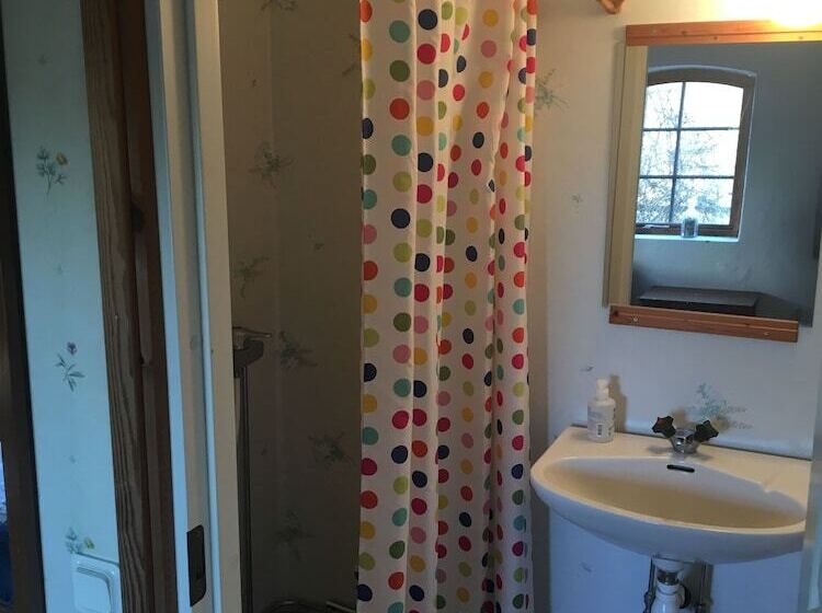 Körsbärsgården Bed & Breakfast