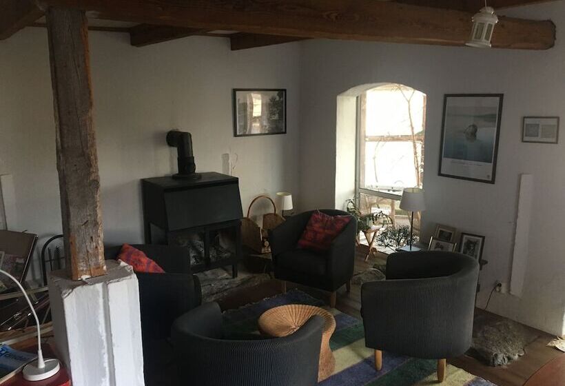 Körsbärsgården Bed & Breakfast