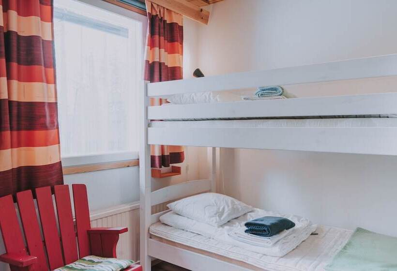 Kuerkievari Kuerhostel