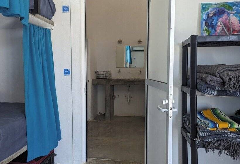 La Ventana Hostel