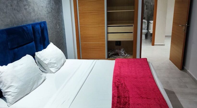 Les Belles Residences F