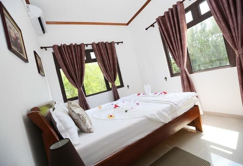 Lone Self Catering Apartment