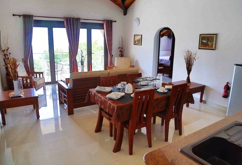 Lone Self Catering Apartment