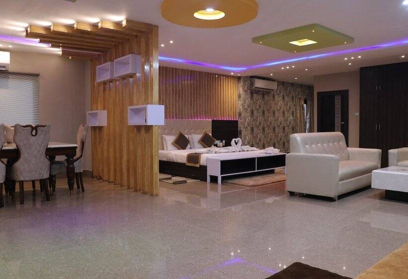 Modern Hotel And Restaurant