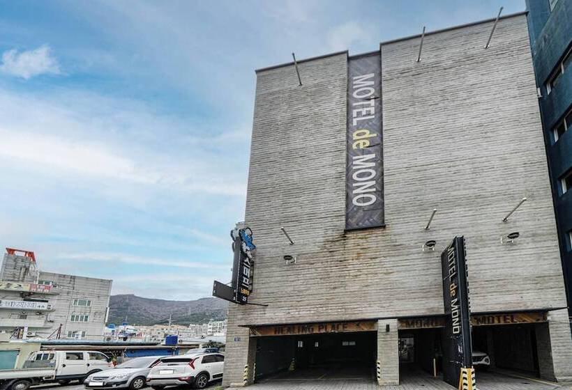 모텔 Geojedo Gohyeon Mono