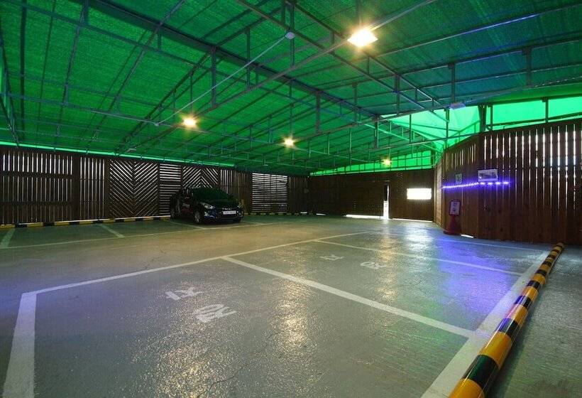 모텔 Jinju Hotel Beach