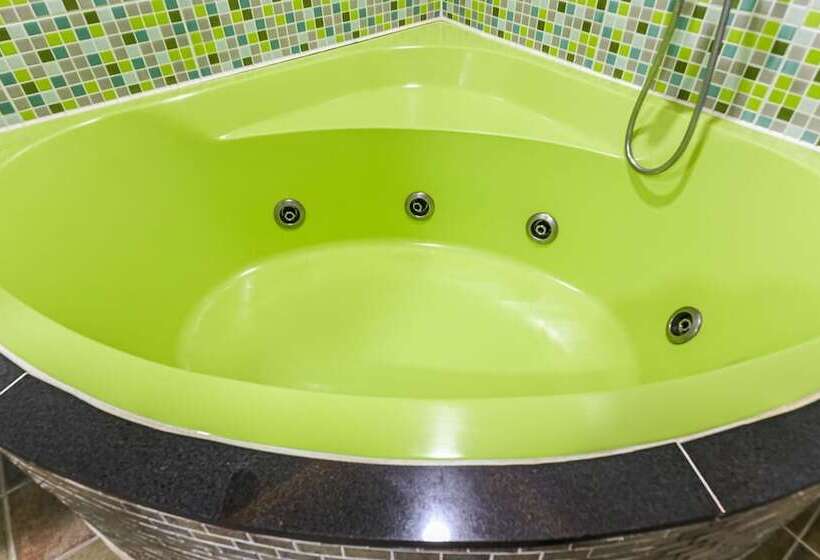 모텔 Jinju Hotel Beach