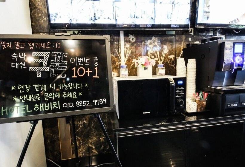 모텔 Jinju Hotel Beach