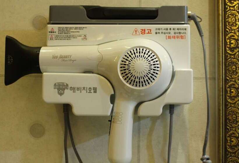 모텔 Jinju Hotel Beach