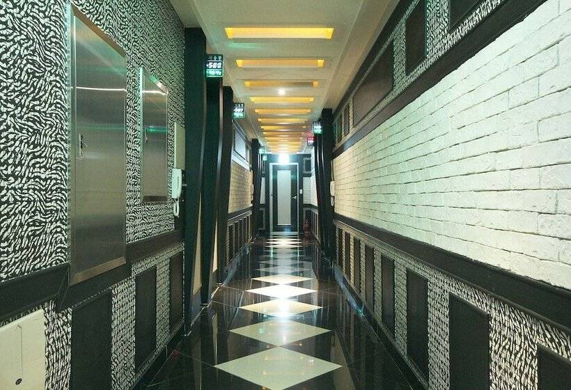 모텔 Jinju Hotel Beach