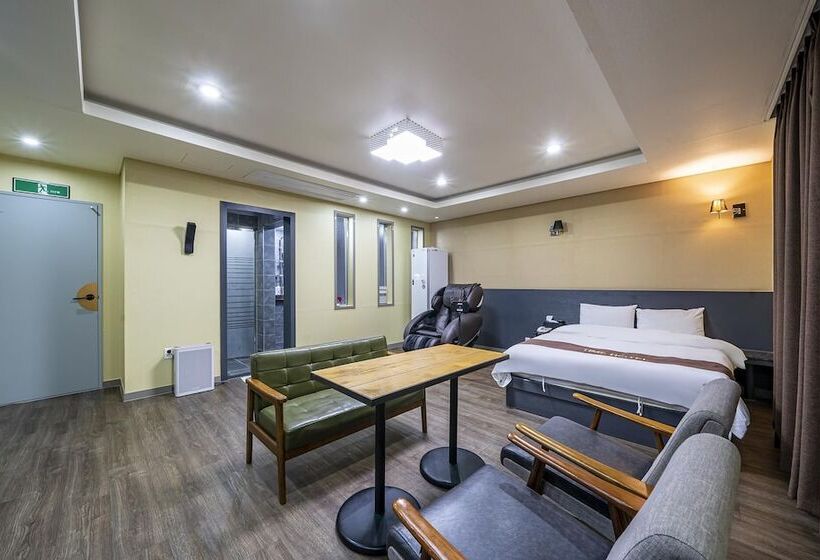 מוטל Seosan Time