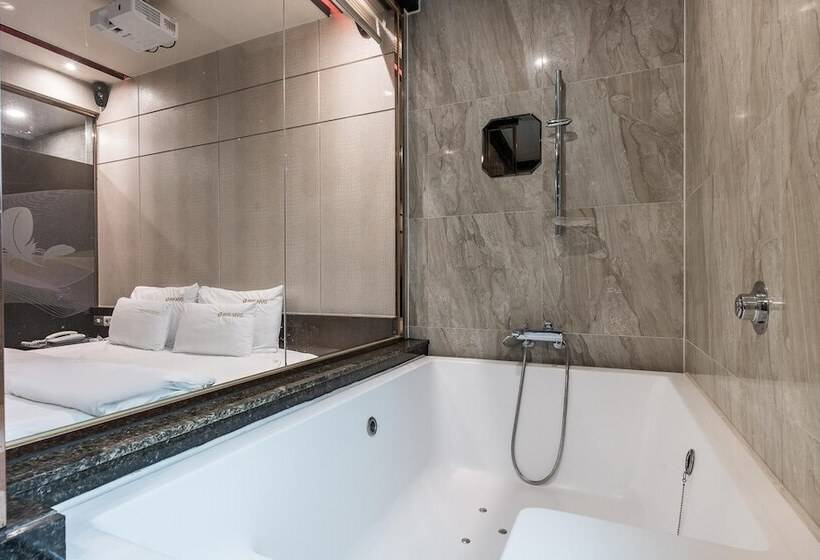 فندق على الطريق Ulsan Ilsan Hotel Mvg