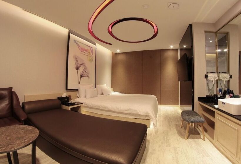 فندق على الطريق Ulsan Ilsan Hotel Mvg