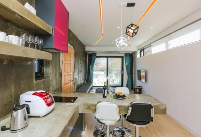 Muju Dada Pension [built In 2016]