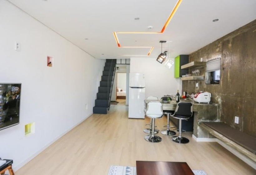 Muju Dada Pension [built In 2016]