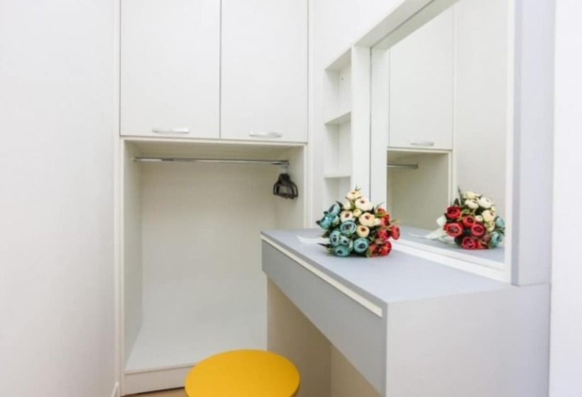 Muju Dada Pension [built In 2016]