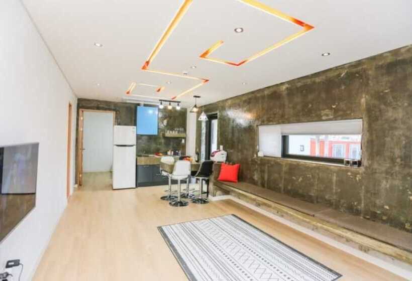 Muju Dada Pension [built In 2016]