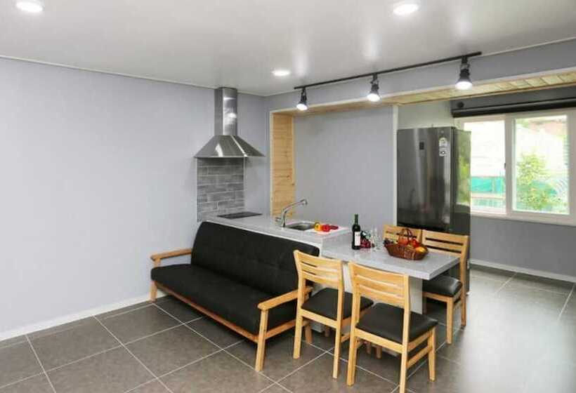 Muju Deogyusansup Pension