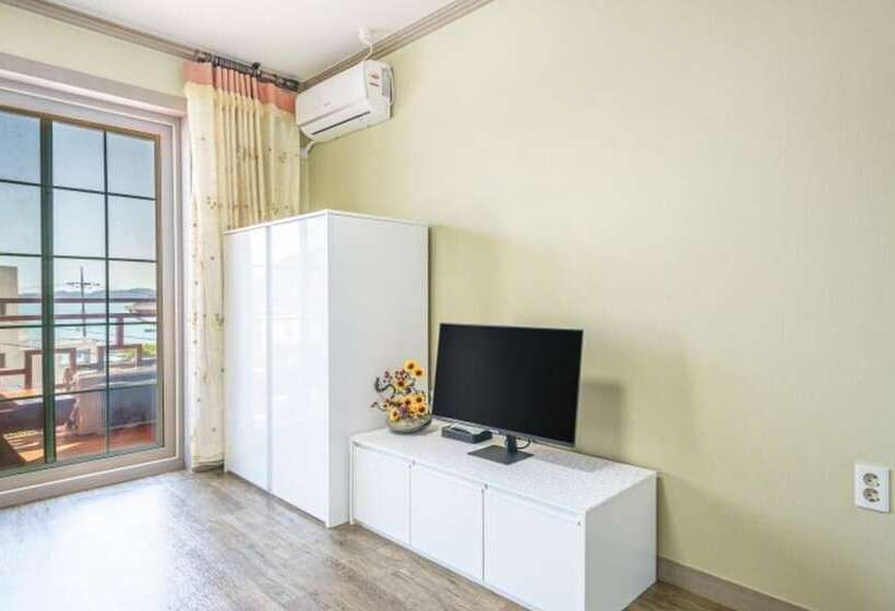 Geojedo New Happiness Pension