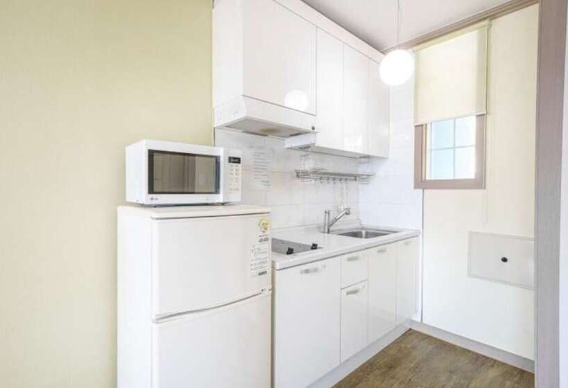 Geojedo New Happiness Pension