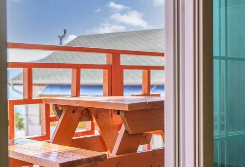 Geojedo New Happiness Pension