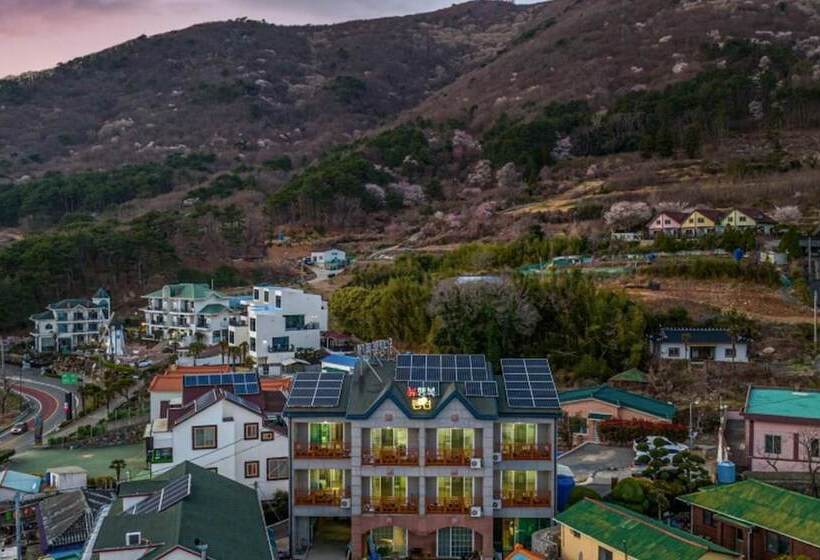 Geojedo New Happiness Pension