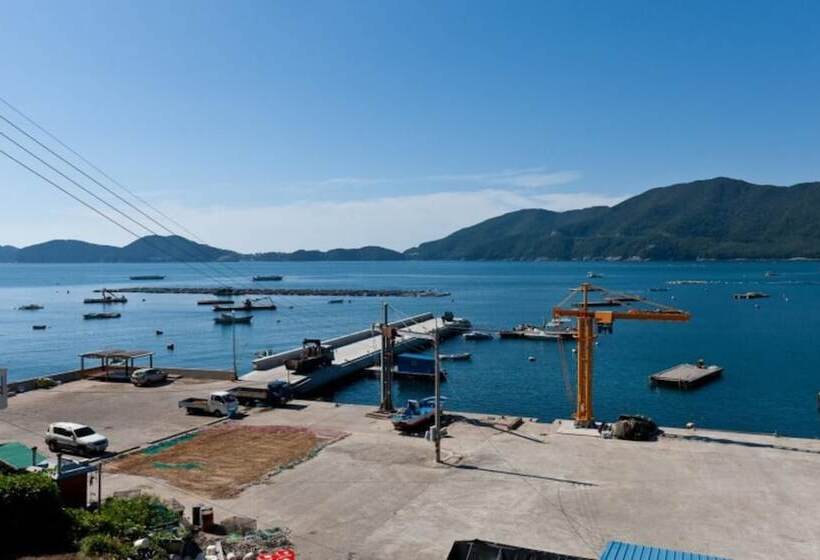 Geojedo New Happiness Pension